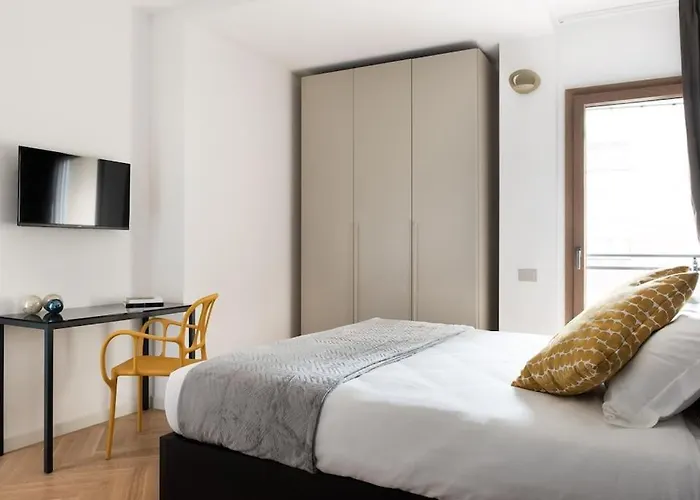 Apartment Idyllia - Maia Luxury Rom